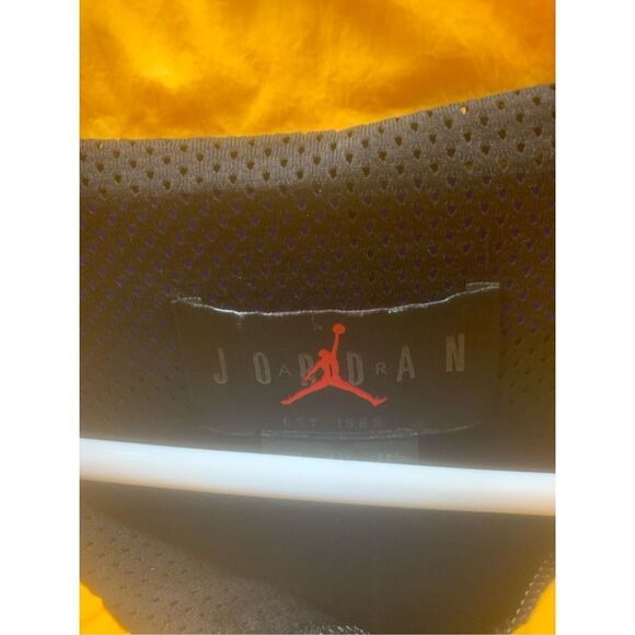 NWT Vintage Styling Jordan Windbreaker - Picture 3 of 11
